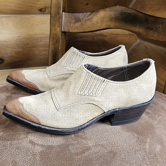 NOCONA BOOTS Women's Tan Suede Pointed Snake Toe Stacked Heel Western Ankle Boot - Picture 6 of 16